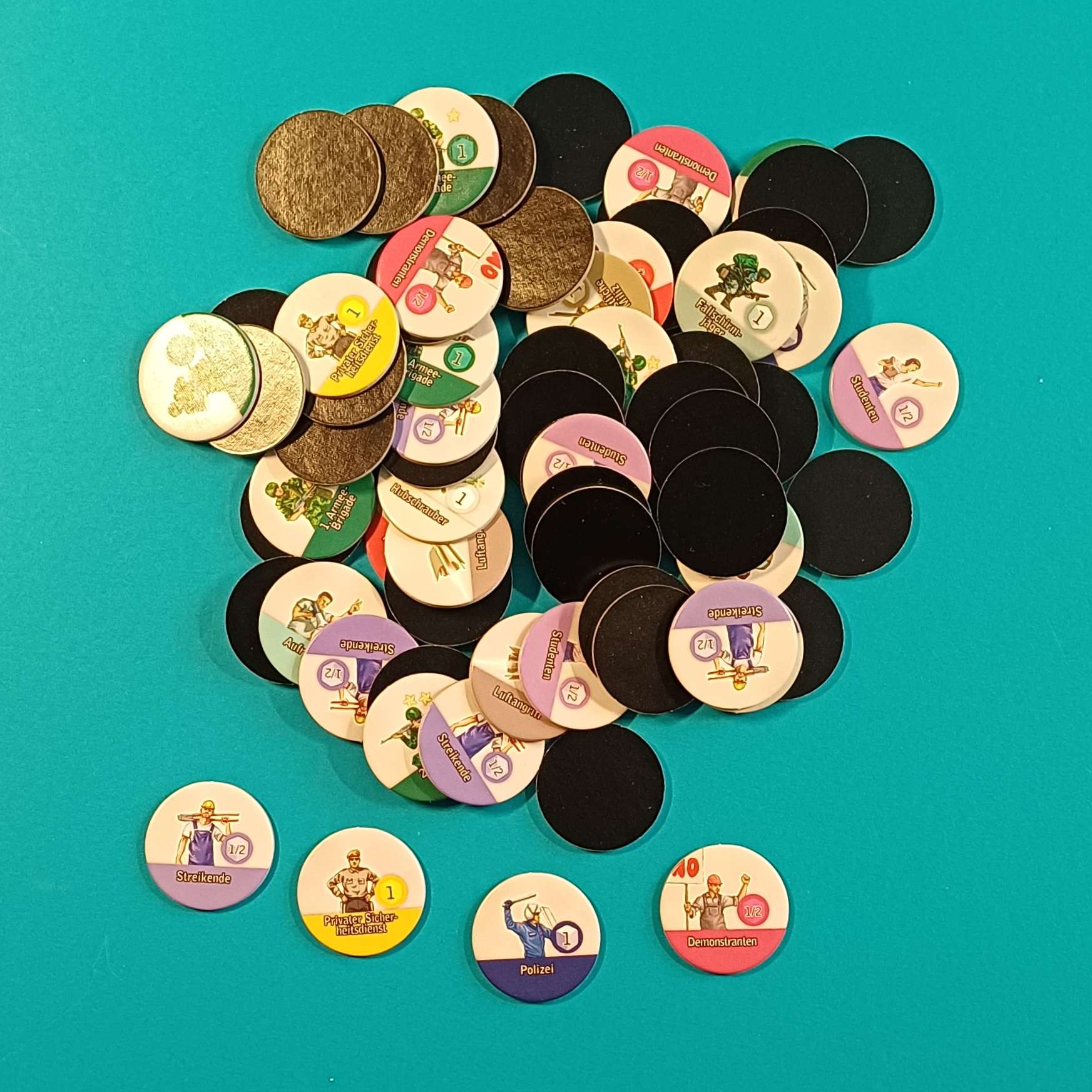 Junta – wie neu – vollständig – Bild 6