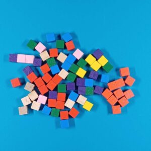 Smaugys Holzwürfel – farbige Spielmarker - 5er Set