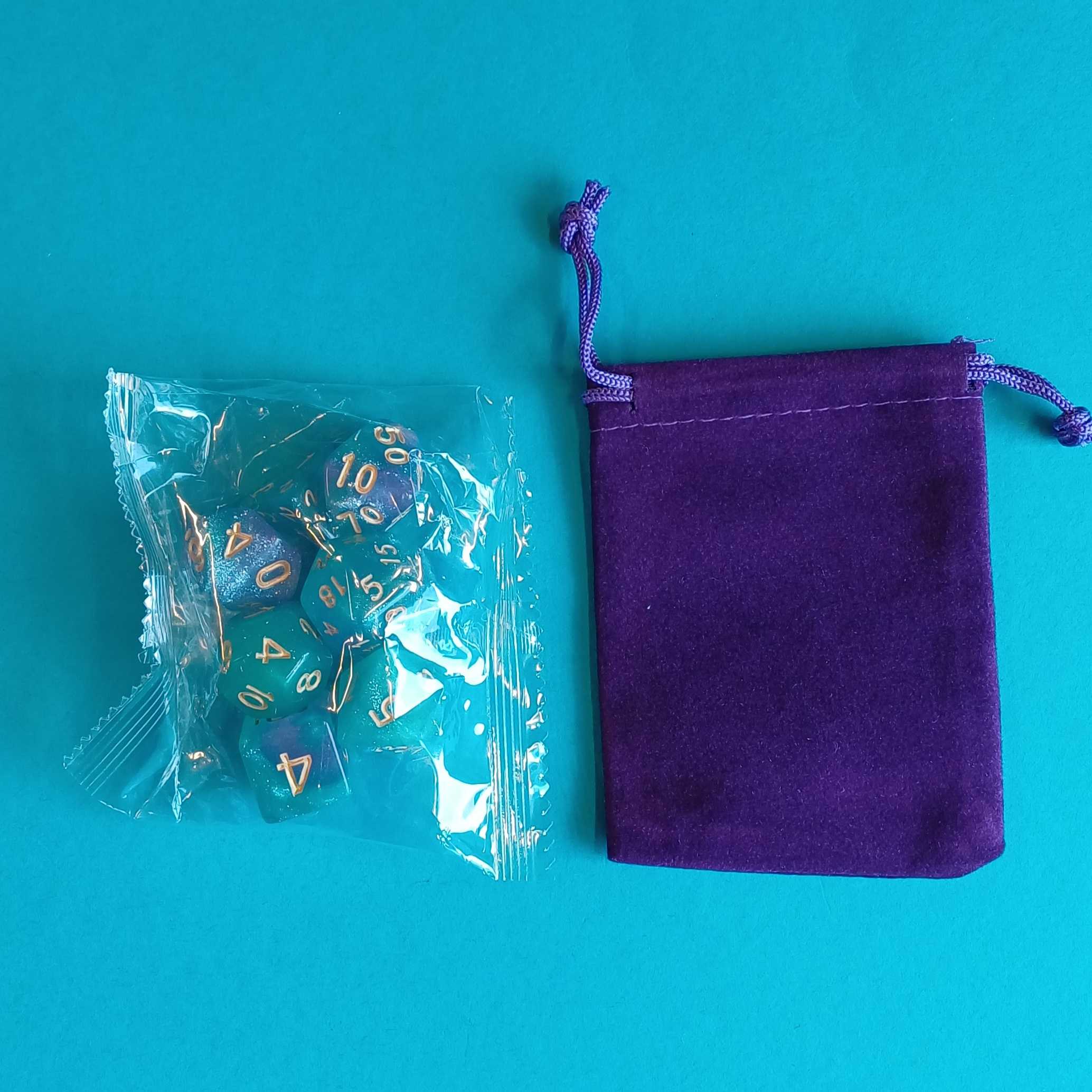 Polyhedral Dice Set – Aurora (7-teilig, goldene Zahlen, inkl. Samtbeutel) – Bild 2